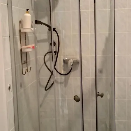 U Magdy Dla 3 Osob Z Parkingiem Za Ogrodzeniem W Cenie Lejlighed