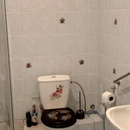 U Magdy Dla 3 Osob Z Parkingiem Za Ogrodzeniem W Cenie